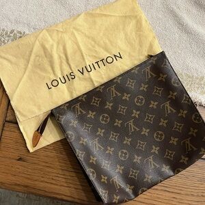 Louis Vuitton Brown Monogram Clutch